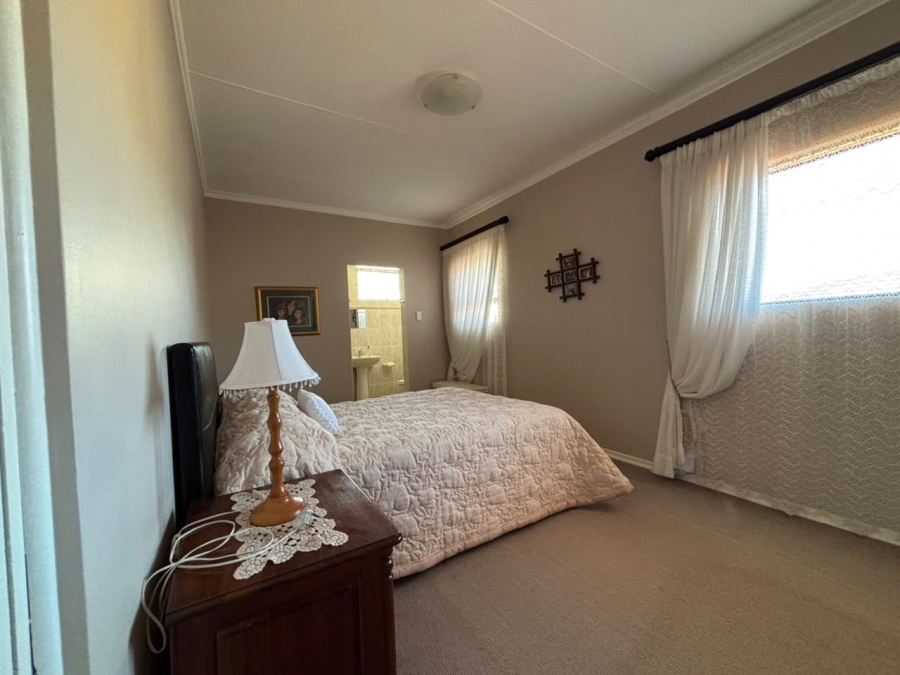 4 Bedroom Property for Sale in Diaz Beach Western Cape
